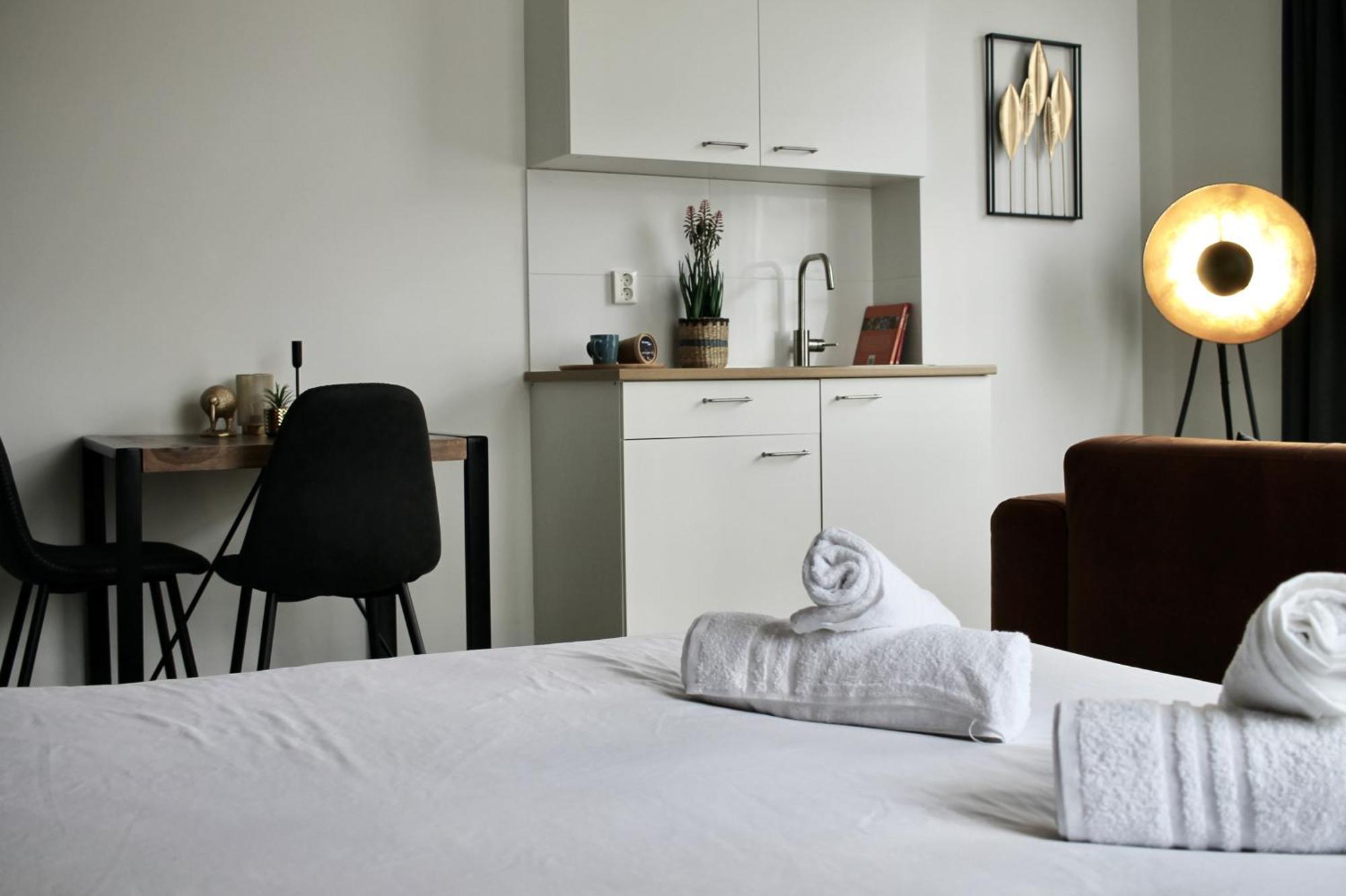 B&K Urban City Suites Tilburg Ngoại thất bức ảnh