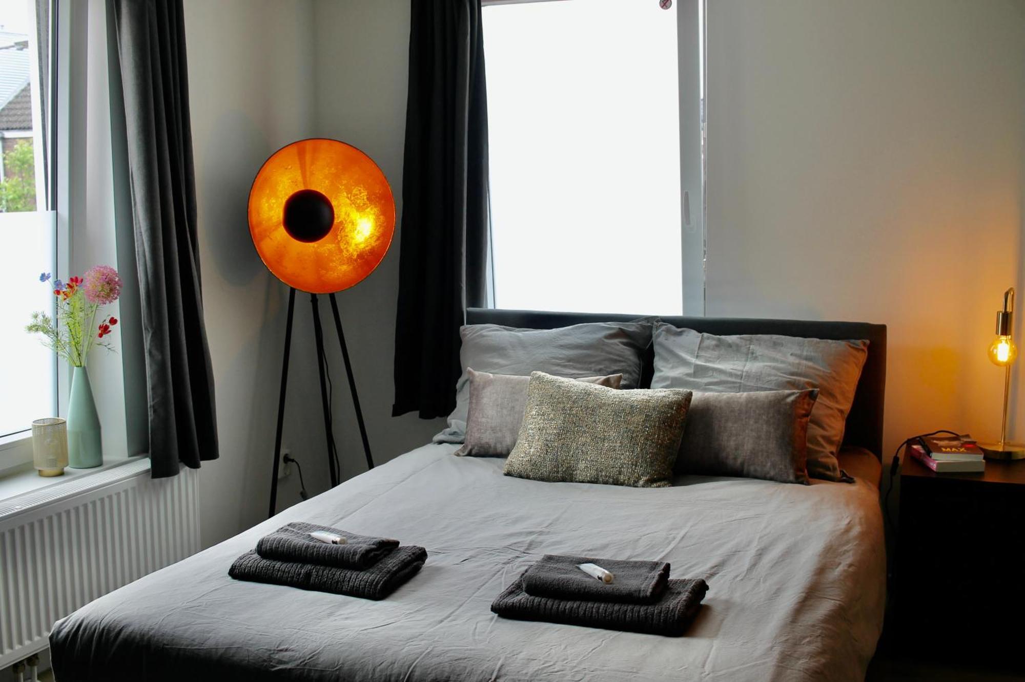B&K Urban City Suites Tilburg Ngoại thất bức ảnh