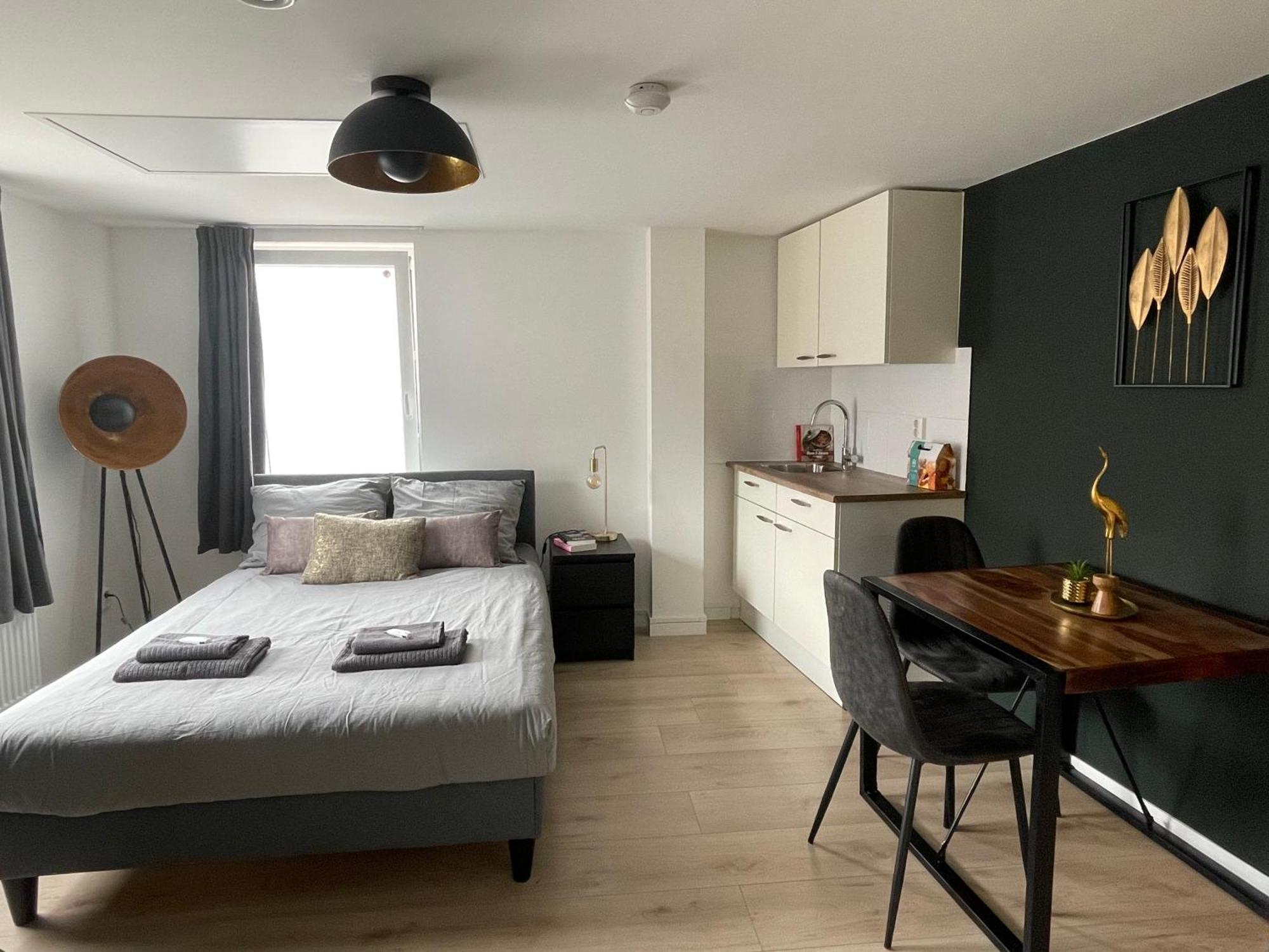 B&K Urban City Suites Tilburg Ngoại thất bức ảnh