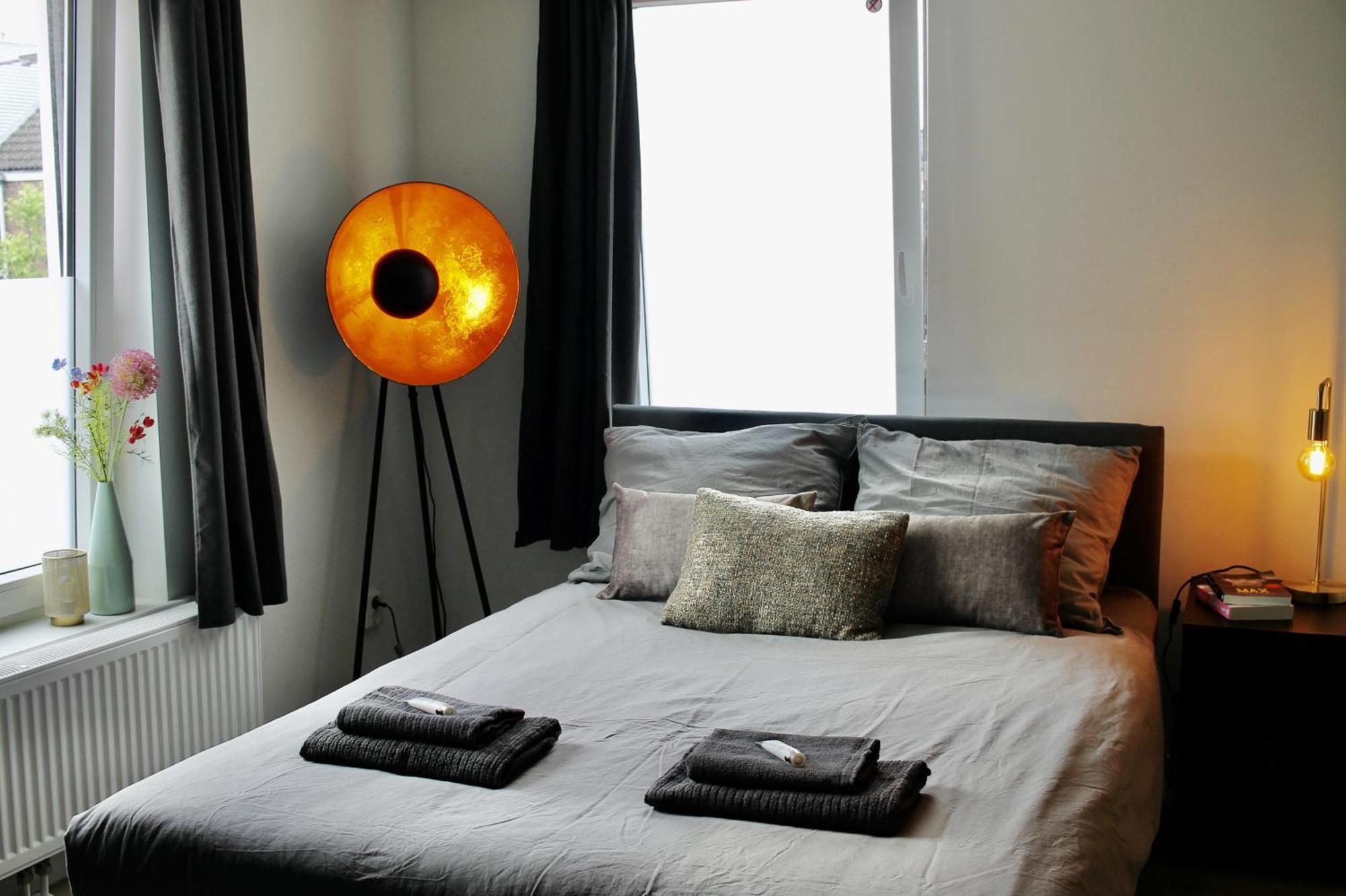B&K Urban City Suites Tilburg Ngoại thất bức ảnh